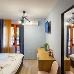 Family Jemelly Hotel 2*