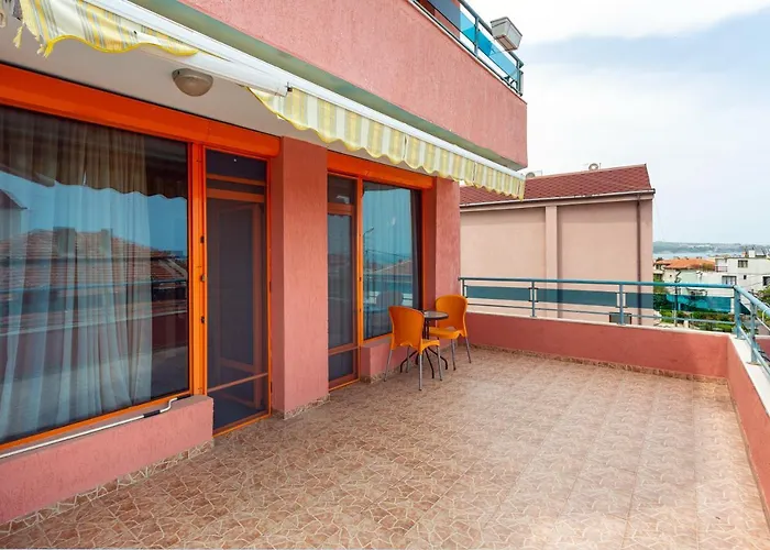 Family Jemelly Hotel